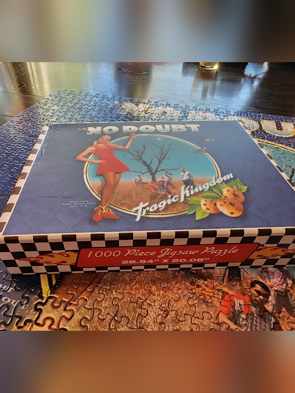 No Doubt Tragic Kingdom 1000-Piece Jigsaw Puzzle - Blue Box